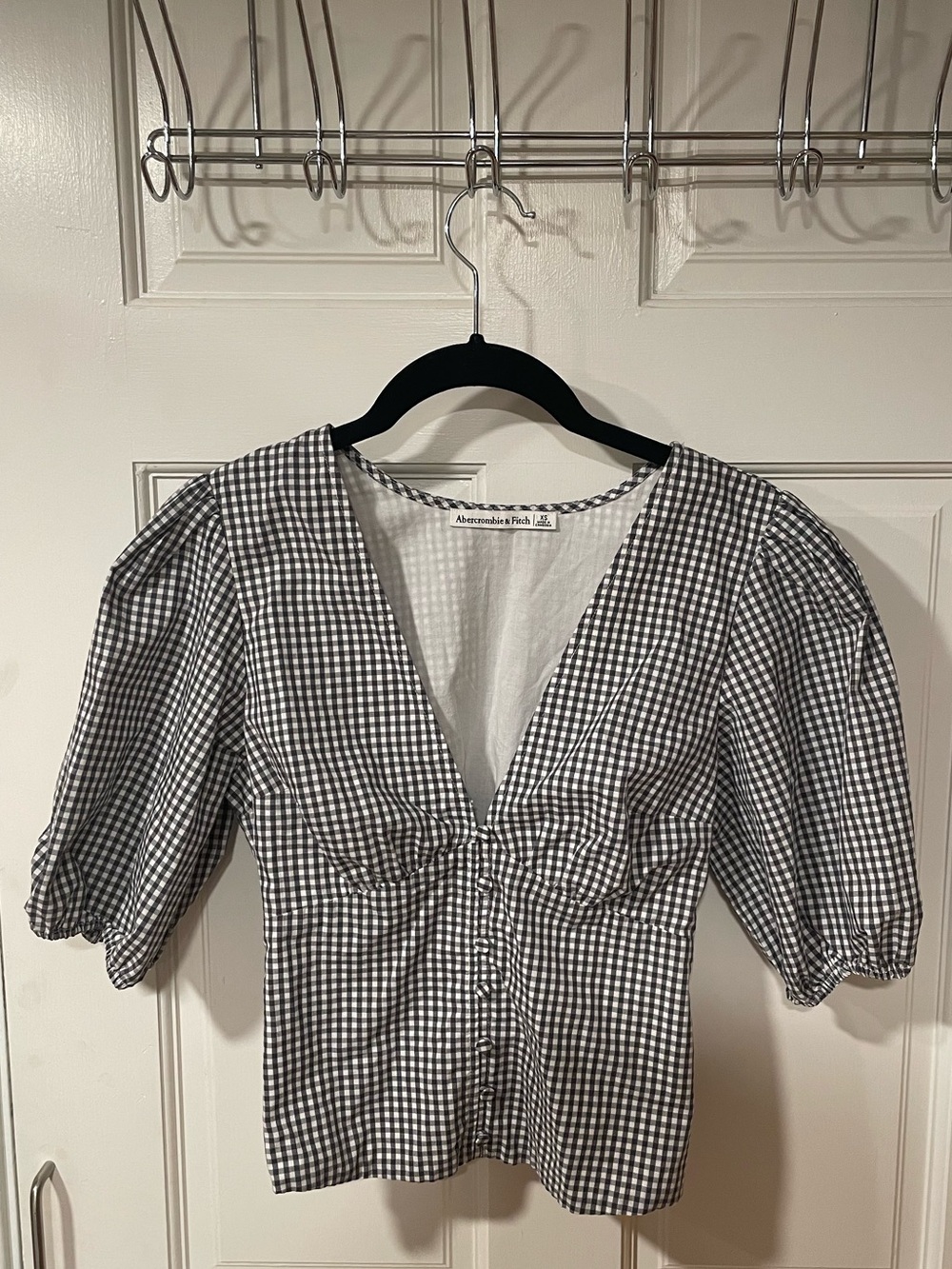 Abercrombie & Fitch Black and White Gingham V-Neck Top